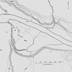 Kartskissa viser elveløpet mellom Mosletta og Øvre Overbygda. Elveterrassene tegner seg klart på begge sider av elva. Kamløken med tilstøtende bekk og Litjevja viser det tidligere elveløpet, som også blir markert av eiendomsgrensene.