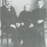 John Tomassen og Ingeborg Olsdt. Borseth og sønnen Tomas.
