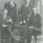I Selbygger på bytur ca. 1916.  Fra v. Ole Valli, Peder Uglem, Nils Guldseth og Erik Aas.