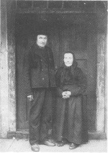 Marit og Per giftet seg i 1863 og gikk straks igang med å bygge og rydde husmannsplassen, som senere ble bruket Rønsbergsgjardet.