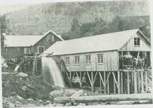 Mølnå mølle og sagbruk 1905.