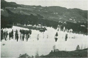 Innbygda under flommen i 1934.